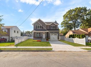 22 Carolina Ave, Hempstead, NY 11550