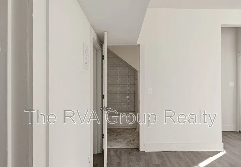 27 S Jefferson St #A — Photo 13