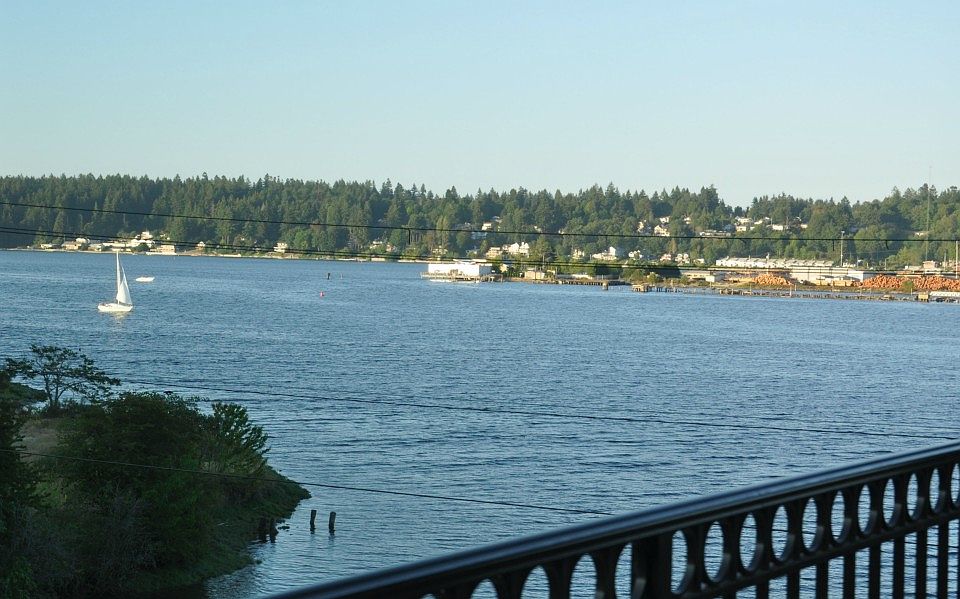 1st image of 1107 W Bay Dr NW #201