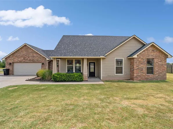 317 Happy Hollow Ln, Elgin, OK 73538