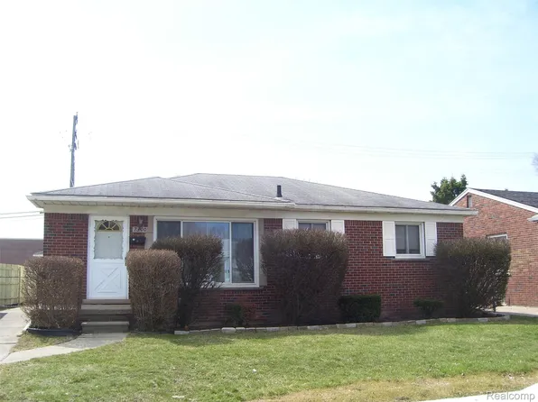 7300 Weingartz St, Center Line, MI 48015