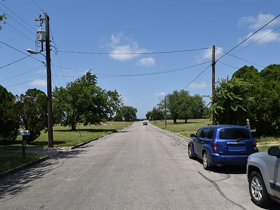 4th image of 509 W Lindbergh Blvd