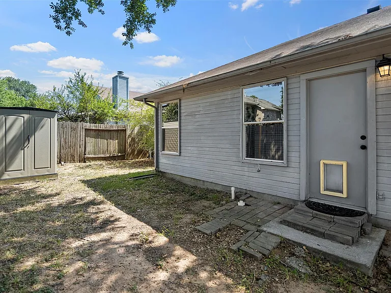 18103 Gravenhurst Ln — Photo 33