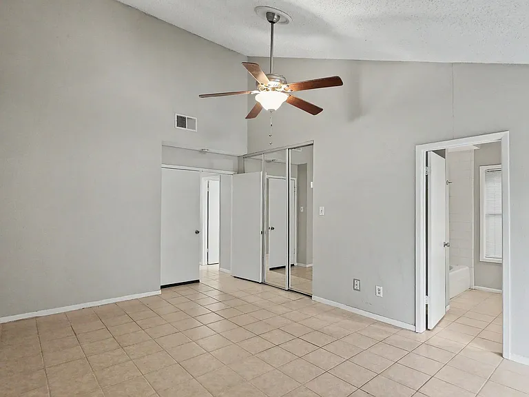 7410 Songwind Ln — Photo 11