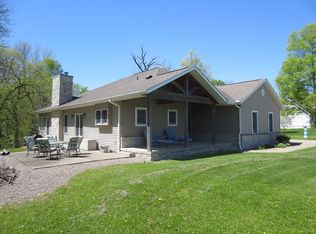 3102 178th Street Ct N, East Moline, IL 61244