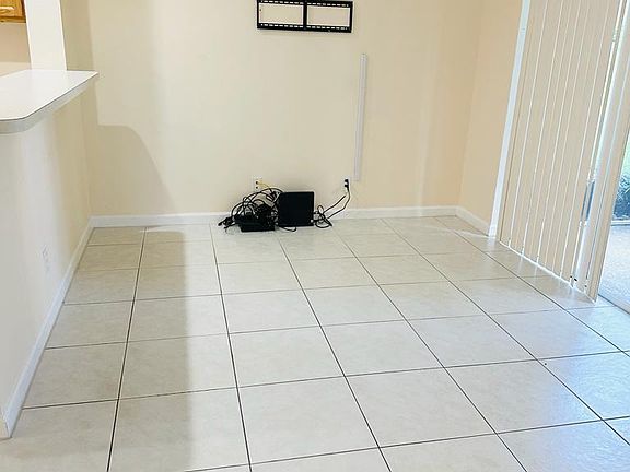 4th image of 8904 Sandshot Ct #5112-A