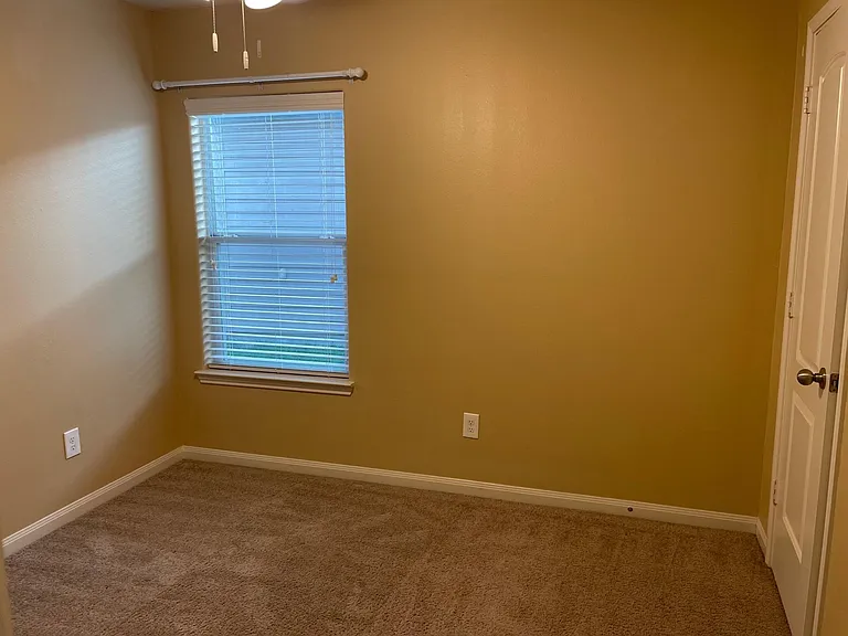 1215 Wallflower Ave — Photo 15