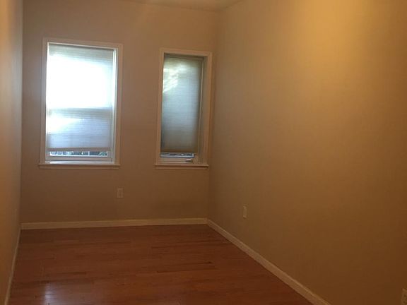 4th image of 1332 W Girard Ave APT D