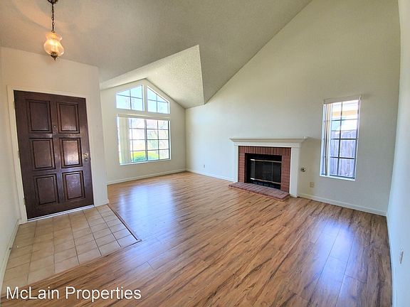 3rd image of 7560 Bannister Ln