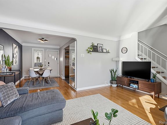 5th image of 2604 Rochester Rd Unit 3