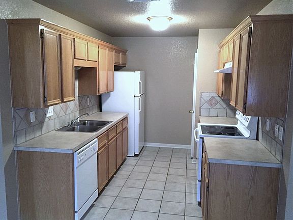 4th image of 4910B Heather Ln