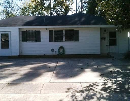 1st image of 2126 Evelyn St