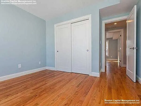 Rockview St — Photo 13