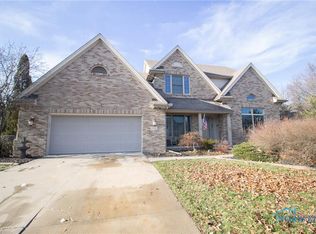 584 Winding River Ct, Perrysburg, OH 43551