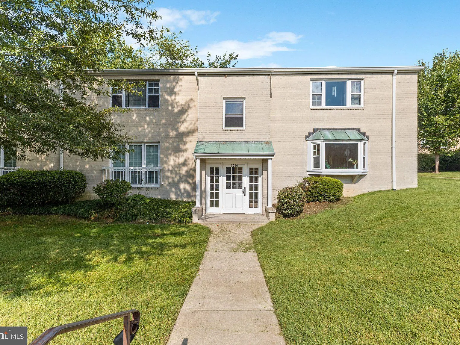 1 bed, 1.0 bath, 578 sqft, $2,000 — Photo 1