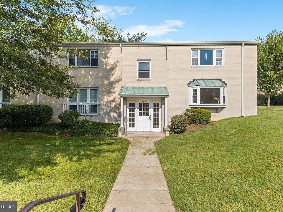 2910 Peyton Randolph Dr #169