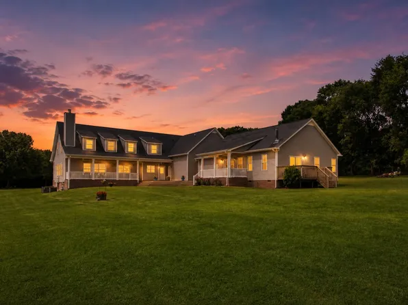 3816 Petty Ln, Columbia, TN 38401
