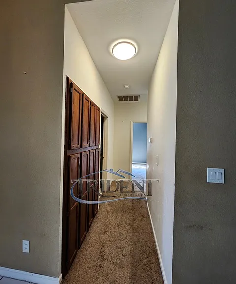1105 Johnathan Dr — Photo 17