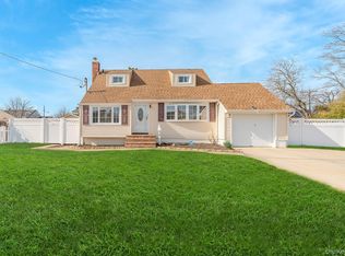 385 Irving Street, Central Islip, NY