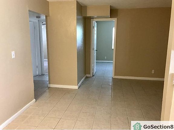 2nd image of 632 SW 16th Ave APT C