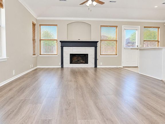 2nd image of 4815 Cliffpoint Ct