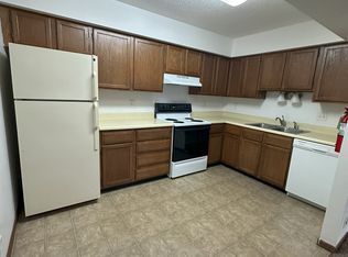 3211 Terrace Dr #17573296, Cedar Falls, IA 50613