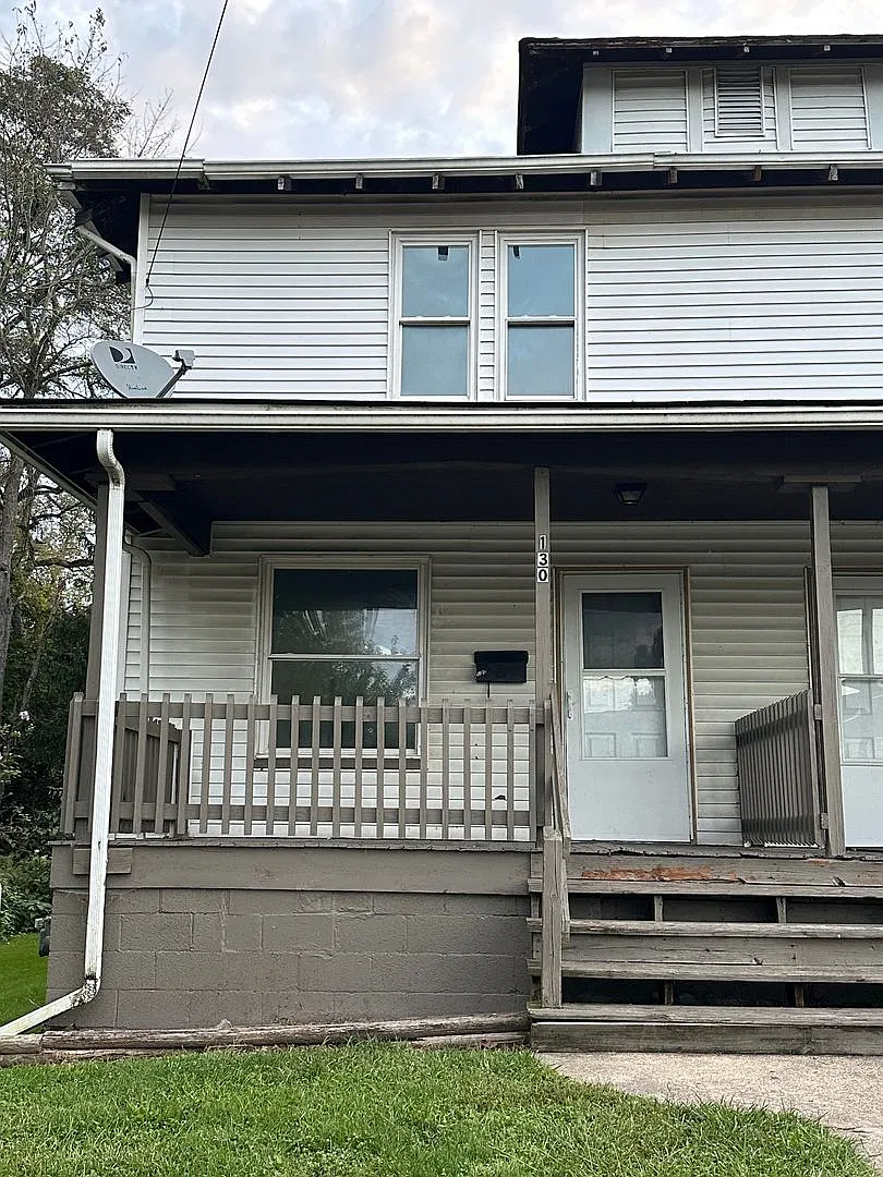 Two Bedroom Duplex — Photo 1