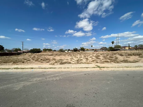 204 Alicante Dr, Laredo, TX 78046