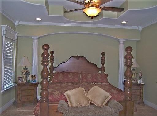 5th image of 10426 Pioneer Dr