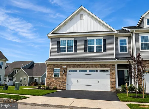 2906 Justin Dr Photo 1