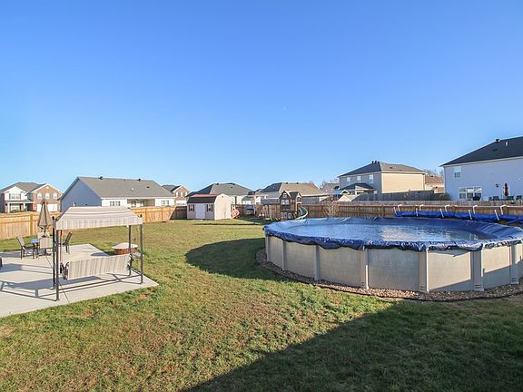 4th image of 5502 Goldenrod Ln