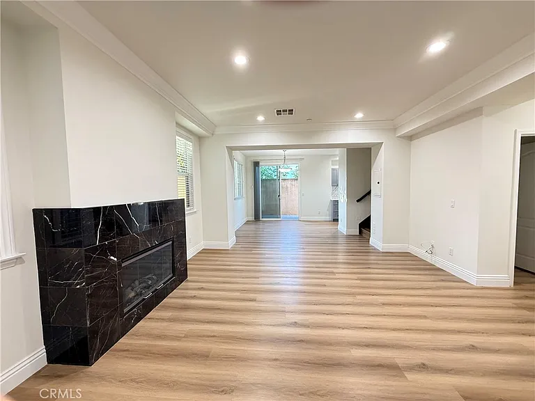 51 S San Gabriel Blvd — Photo 5