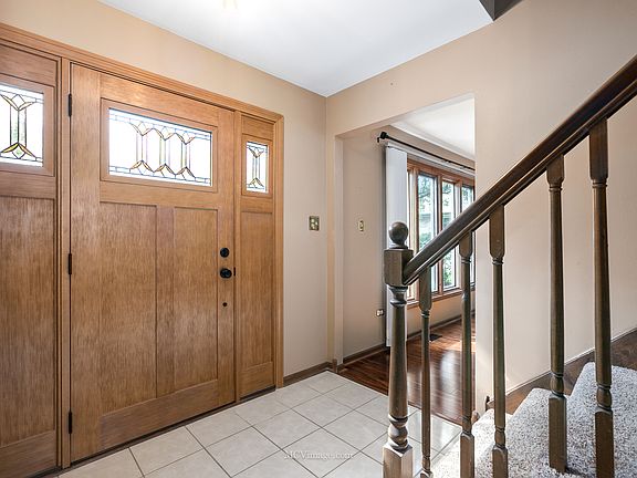 4th image of 17369 Highwood Dr