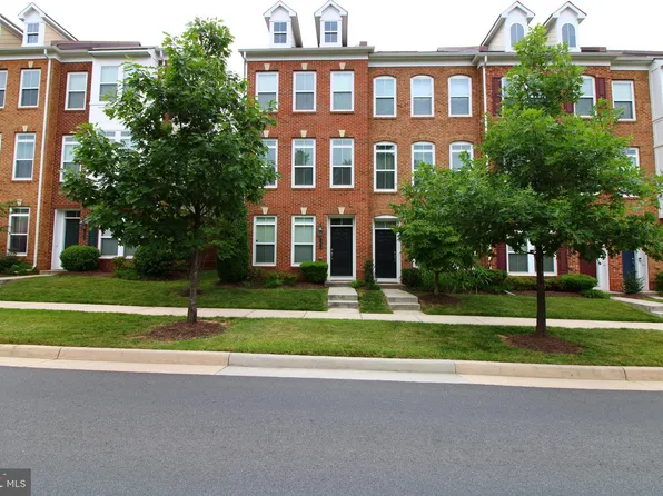 3086 Waterloo Ln, Fairfax, VA 22031