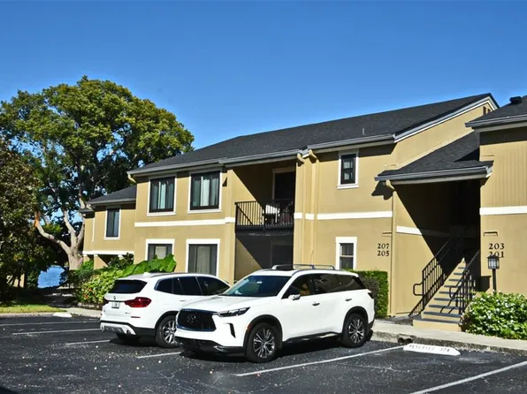 207 W Lake Faith Dr #226, Maitland, FL 32751