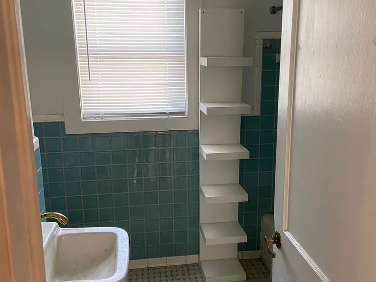 108 S Willow Ave — Photo 11