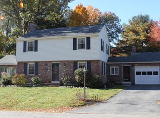 15 Taylor St, Hampton, NH 03842