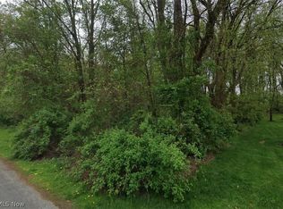 Westport Dr, Akron, OH 44312