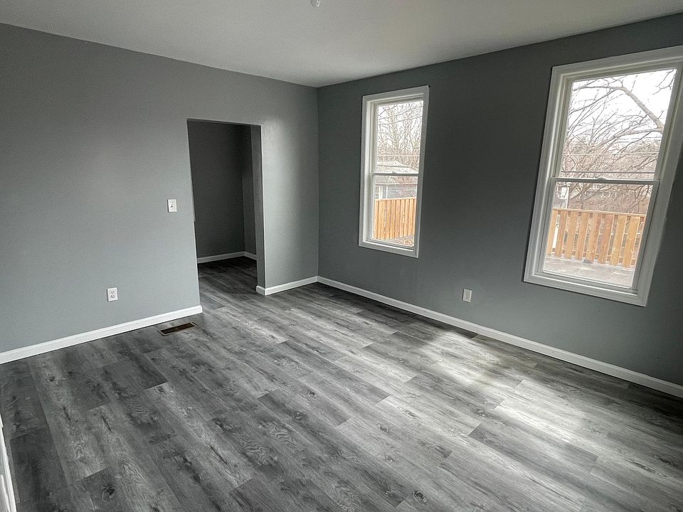 1st image of 38 S Montgomery St