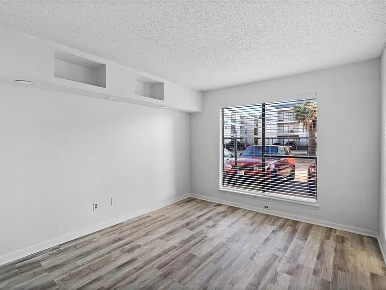2830 S Bartell Dr #9 — Photo 8