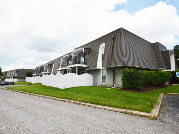 806 Lafontenay Ct, Louisville, KY 40223