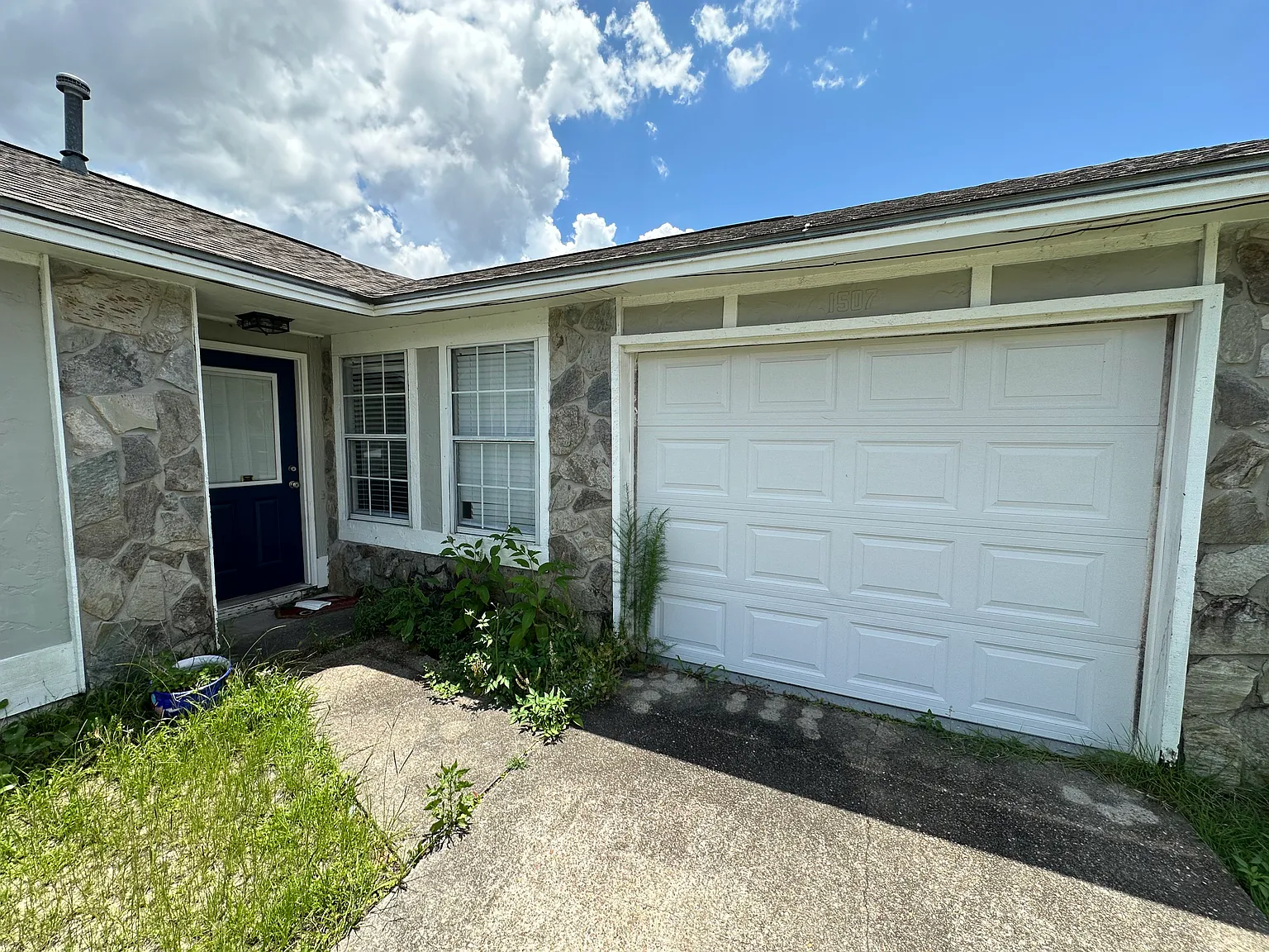 3 bed, 1020 sqft, $1,900 — Photo 3