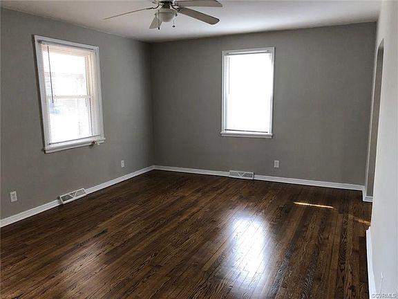 5th image of 2922 Montecrest Ave