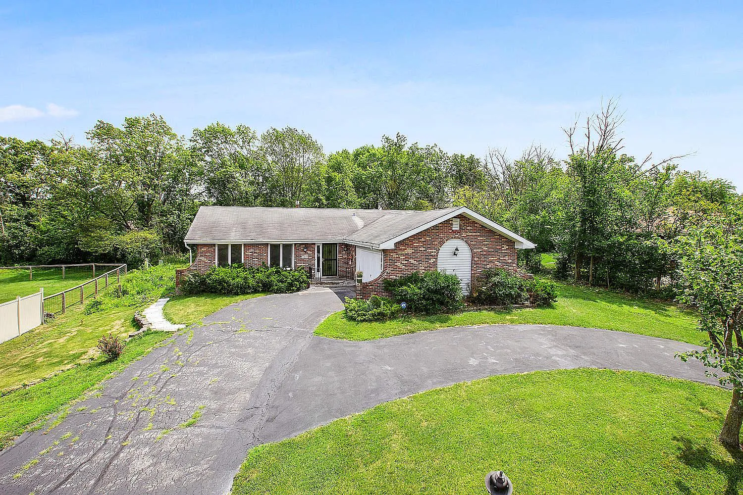 3449 Innsbruck Ln photo 1