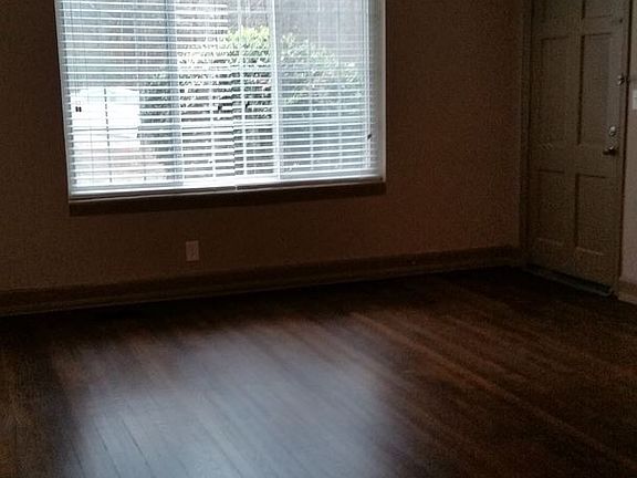2nd image of 4907 Sunnyside Ave