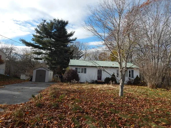 30 Hillcrest Street, Gardiner, ME 04345