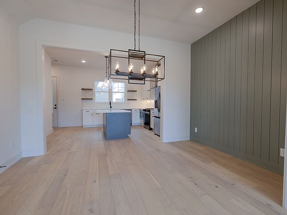 3rd image of 4040 Penfield Dr Unit D