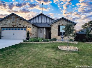 317 Iron Gate, Pleasanton, TX 78064