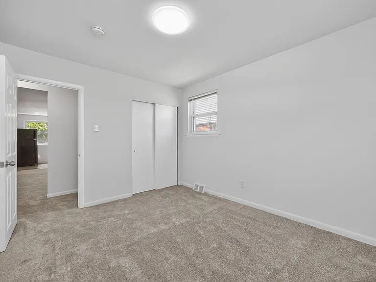 202 Green St #1 — Photo 14