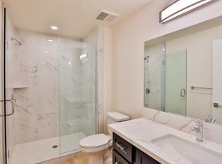 1073 W Exposition Blvd #404, Los Angeles, CA 90007
